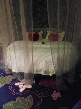 فنغهوانغ Miaozu Buyi Hotel المظهر الخارجي الصورة